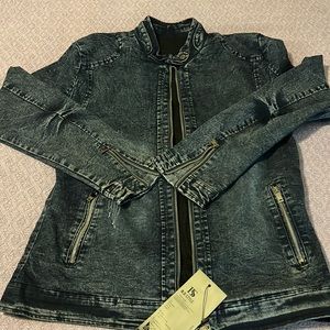NEW jean jacket runs small (3XL but fits like more like a L/XL). Lined inside